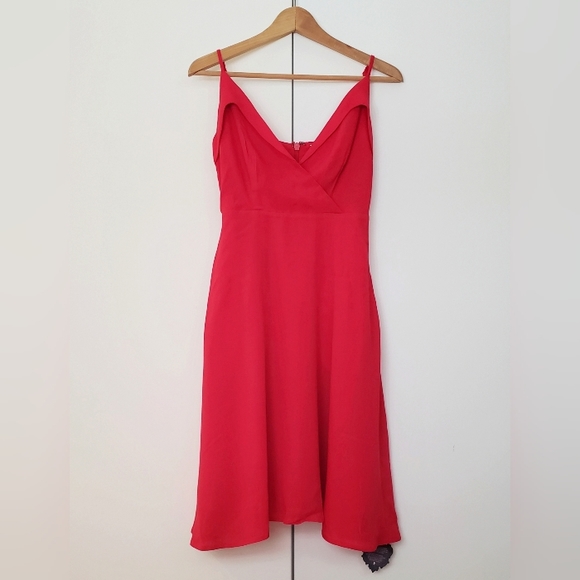 Cherry red knee length dress - Picture 2 of 5